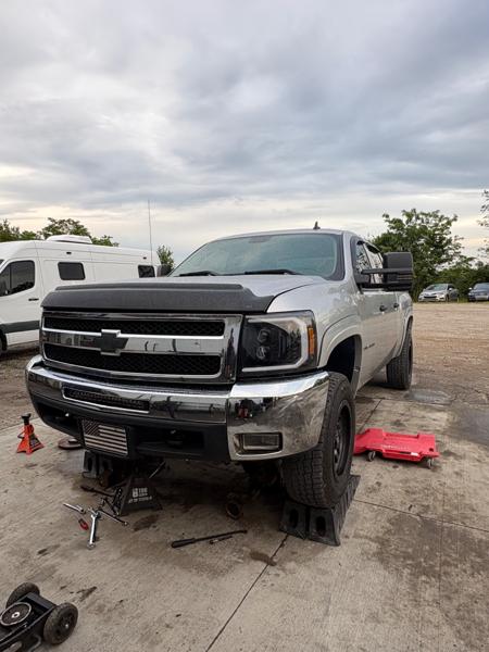 We did rear main seal, oil pan gasket and transfer case gasket on this 2010 Chevy 1500